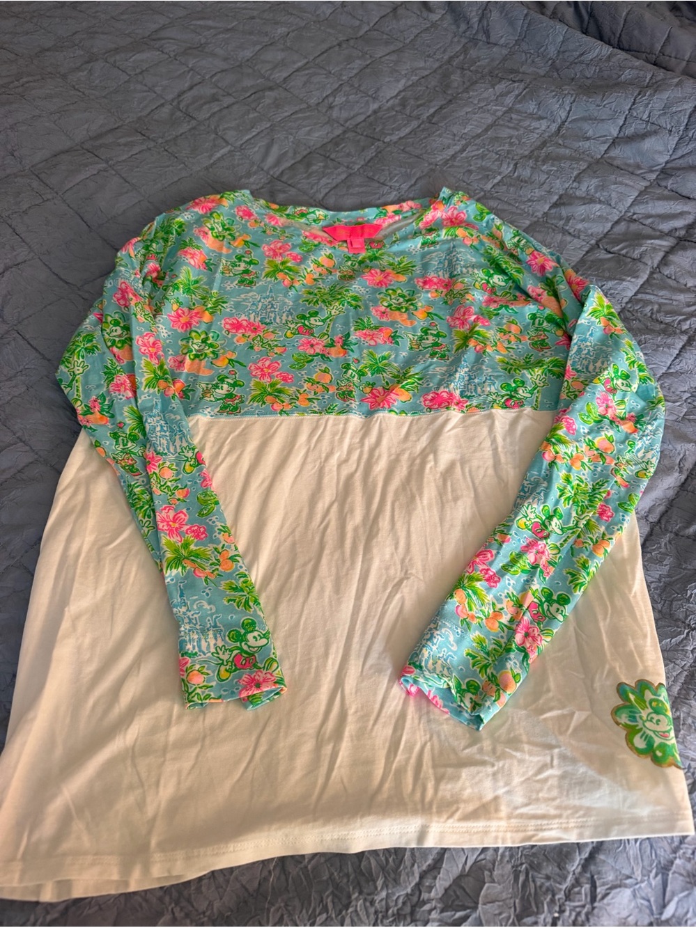 Lilly Pulitzer Finn Top Lilly Loves Disney Size XL